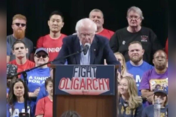 Sanders, "Son iki yıldır İsrail sadece Hamas'a karşı kendini savunmakla