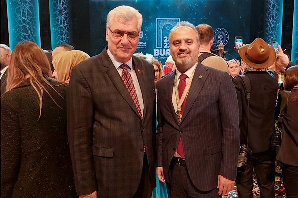 Bilgili, 2018 yılında meclise verdikleri önergeyle başlatılan sürecin, 2021’de Özbekistan’ın