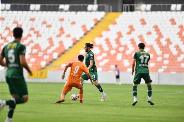 Bursaspor, Nesine 2. Lig’in 5. haftasında Adanaspor’a konuk oldu. Yeni