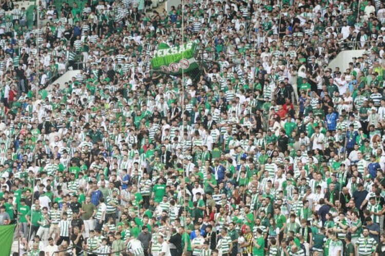 2'nci Lig Kırmızı Grup'ta mücadele eden Bursaspor, Türkiye futbol liglerinde 42