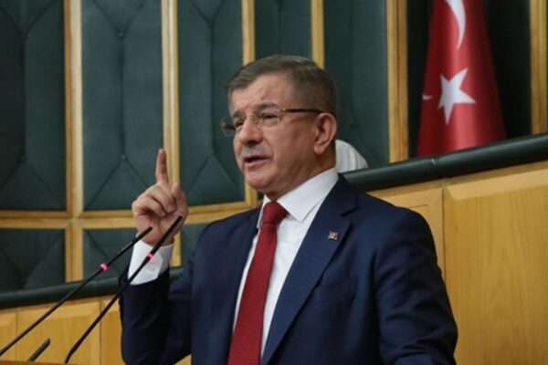 Gelecek Partisi Genel Başkanı Ahmet Davutoğlu, beraberinde Genel Başkan Yardımcıları Ferhat