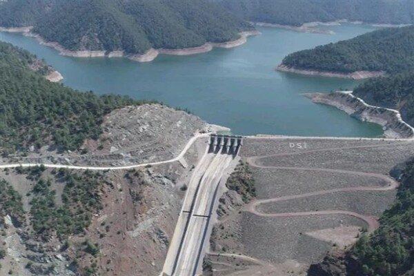 DEVA Partisi Bursa İl Başkanı Tayfun Öztürk, kentin susuzlukla burun