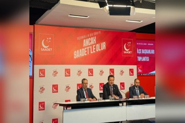 Toplantı sonrası açıklamalarda bulunan Dinç, Gemlik’in sosyal ve ekonomik sıkıntılarını