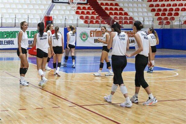Etimesgut’u play-off turlarında temsil eden takım, 2025-2026 sezonuna da büyük