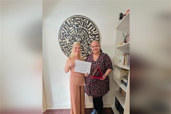 Sanatçı Eylem Erdem Uğurlu, çocuk istismarı gibi toplumsal travmalara sanatıyla