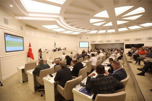 Gaziantep Büyükşehir Belediyesi Meclis Salonu’nda Büyükşehir Belediyesi Başkan Vekili Halil