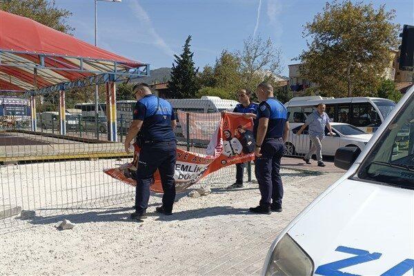 Belediyeden yapılan bilgilendirmeye göre, kamusal alanlara izinsiz şekilde asılan bez