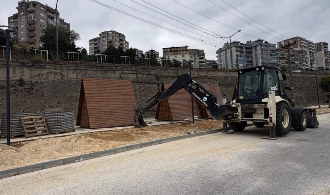Gemlik Belediyesi tarafından, kent sahiline yeni bir yaşam alanı kazandırıyor.