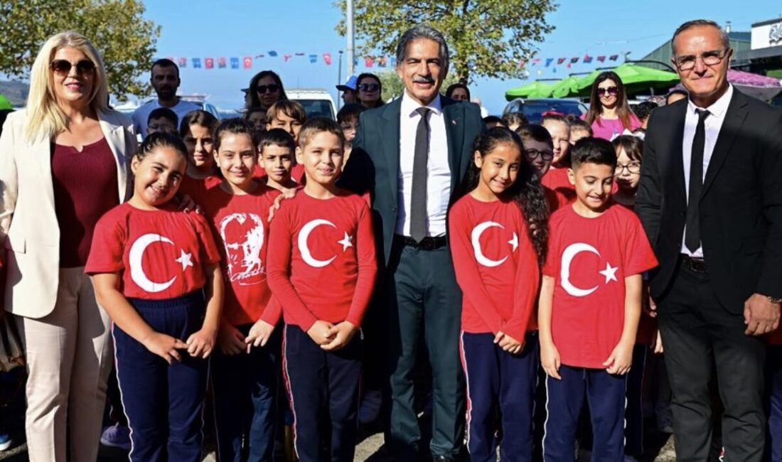 Gemlik’in Düşman İşgali’nden Kurtuluşu’nun 103. yılı kutlamaları sabah saatlerinde Atatürk