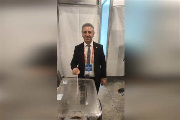 Cumhuriyet Halk Partisi (CHP) Yıldırım İlçe Başkanı İlhami Gün, partisinin