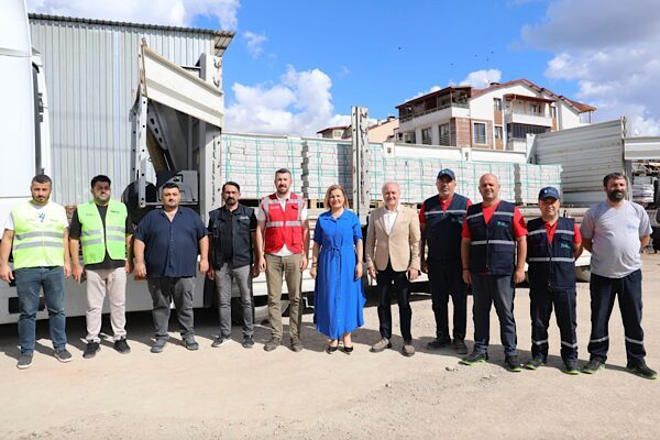İzmit Belediye Başkanı Fatma Kaplan Hürriyet, Fen İşleri Müdürlüğü şantiyesini