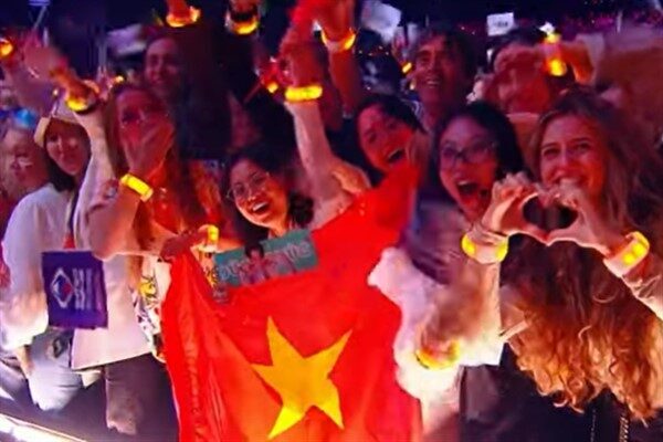 Oylama sonuçlarına göre, Vietnamlı sanatçı 422 puan aldı. İkincilik Kırgızistanlı