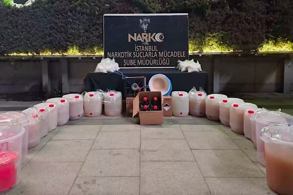 İçişleri Bakanı Ali Yerlikaya, İstanbul’da gerçekleştirilen narkotik operasyonuyla ilgili açıklama