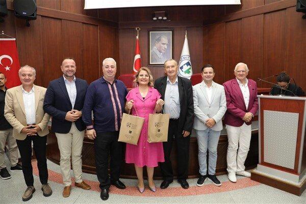 İzmit Belediye Başkanı Fatma Kaplan Hürriyet 13’ncü Uluslararası İzmit Pişmaniye