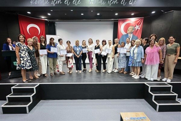 Konak Belediyesi’nin Türkiye Soroptimist Kulüpleri Federasyonuyla birlikte düzenlediği “Toplumun Yeşil