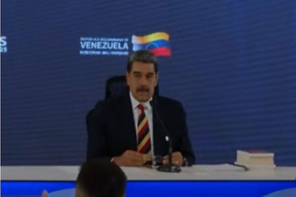 Venezuela lideri, ABD Başkanı Donald Trump'ı Karakas'ta rejim değişikliği düzenlemeye