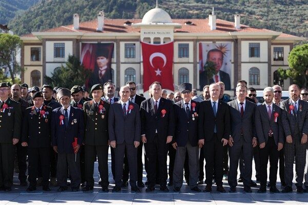 Cumhuriyetin kurucusu Gazi Mustafa Kemal Atatürk’e Gazilik unvanı verilmesinin 104.