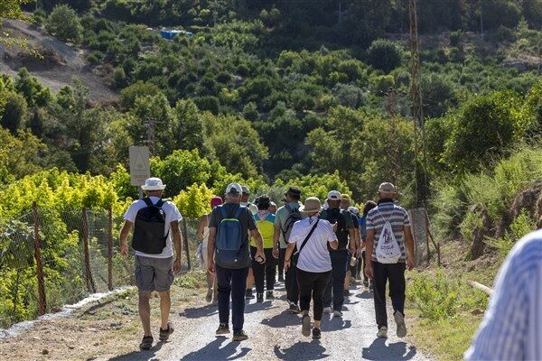 Kayacı Vadisi ile Lamos Kanyonu arasında gerçekleştirilen yürüyüşte katılımcılar, zorluk
