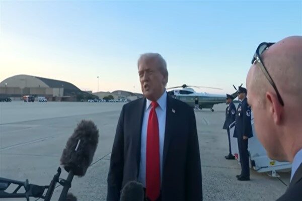 Truth Social platformunda yaptığı bir paylaşımda, NATO ülkeleri "aynı şeyi