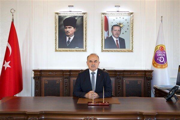 Ordu Valisi Muammer Erol, yeni eğitim-öğretim yılının öğretmenlere, öğrencilere ve