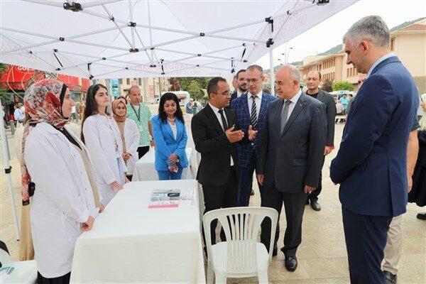 Beraberinde, Altınordu Kaymakamı İsmail Hakkı Ertaş, İl Sağlık Müdürü Dr.