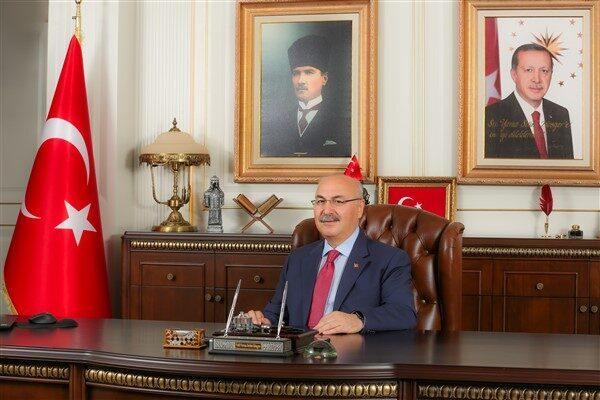 Adana Valisi Yavuz Selim Köşger'in 2025-2026 Eğitim-Öğretim Yılı mesajından bazı satır