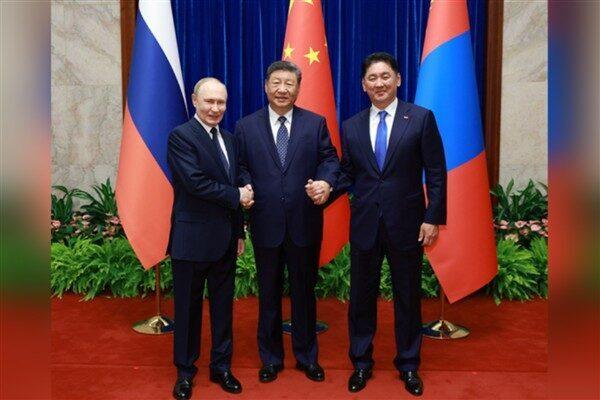 Çin Cumhurbaşkanı Xi Jinping, bugün Beijing'de düzenlenen 7. Çin-Rusya-Moğolistan Devlet