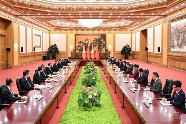Çin Cumhurbaşkanı Xi Jinping, bugün Çin Halkının Japon Saldırganlara Karşı