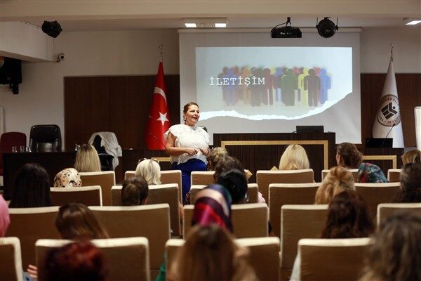 Yenimahalle Belediyesi, personelinin vatandaşlarla daha etkili iletişim kurabilmesi ve kurum