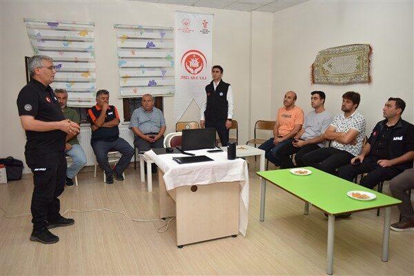 Yıldırım Belediyesi’nin, AFAD iş birliğiyle hayata geçirdiği ‘Mahalle Bazlı Destek