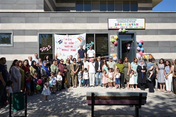 Kültür ve Sosyal İşler Müdürlüğü bünyesinde çok dilli hizmet veren