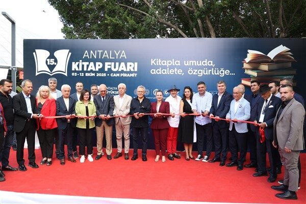 Antalya Büyükşehir Belediyesi'nin ev sahipliğinde bu yıl 3-12 Ekim tarihleri