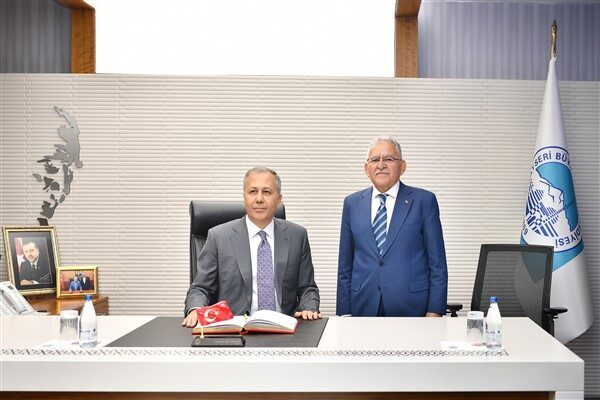 Bir dizi programa katılmak üzere Kayseri’ye gelen İçişleri Bakanı Ali