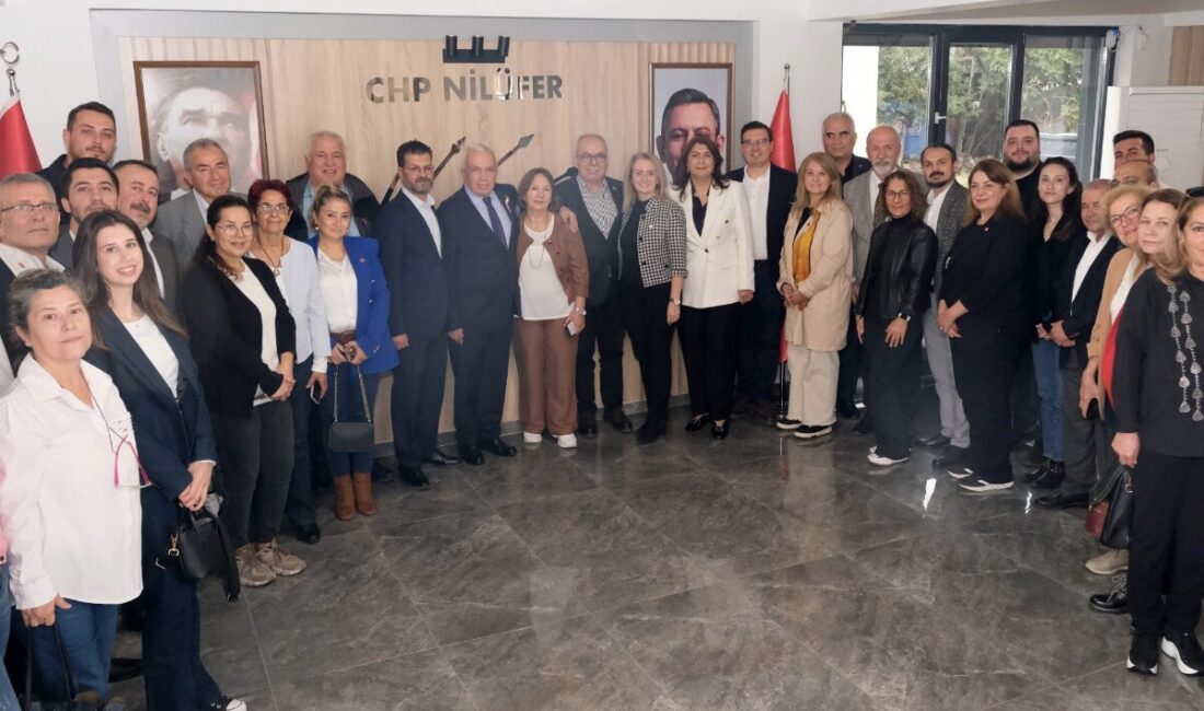 Nilüfer Belediye Başkanı Şadi Özdemir, CHP Nilüfer İlçe Başkanlığı’na yeniden