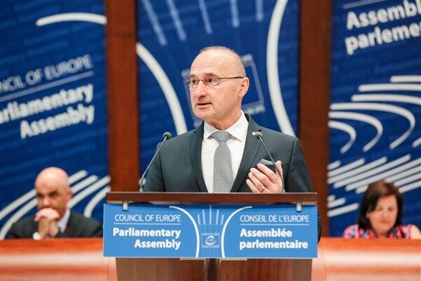 Hırvatistan Dışişleri Bakanlığından yapılan açıklamada Bakan Radman'ın Türkmenistan Cumhurbaşkanı Serdar Berdimuhamedov,