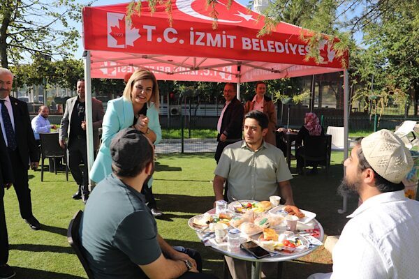 İzmit Belediyesi tarafından , 1-7 Ekim Camiler ve Din Görevlileri Haftası dolayısıyla Yahya