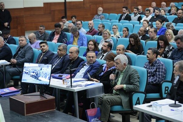Toplantıda Konak Belediye Başkanı Nilüfer Çınarlı Mutlu, belediyenin İklim Değişikliği