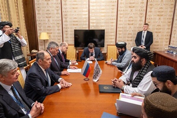 Rusya Dışişleri Bakanı Lavrov, bölgesel ve küresel durumun karmaşık olduğuna
