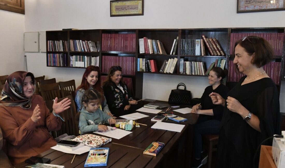 Osmangazi Belediyesi tarafından, velilere çocuklara kitap sevgisi kazandırmak  amaçlanarak “Yetişkinlerle