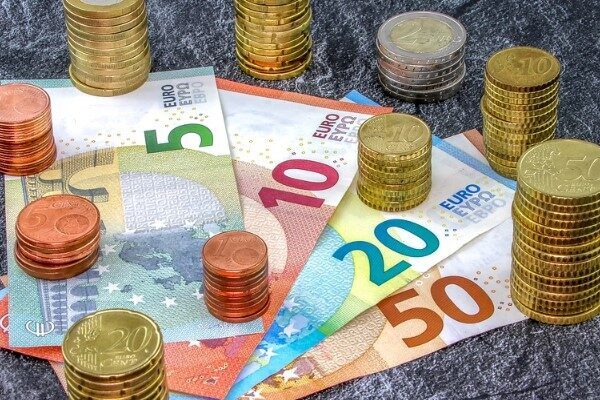 Kamuyu Aydınlatma Platformuna (KAP) yapılan açıklamada, ''Şirketimiz ile Silverline Ev