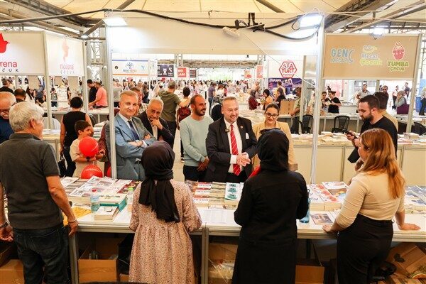 Uşak Kitap Fuarı’nda on gün boyunca 200 yazar, aydın ve