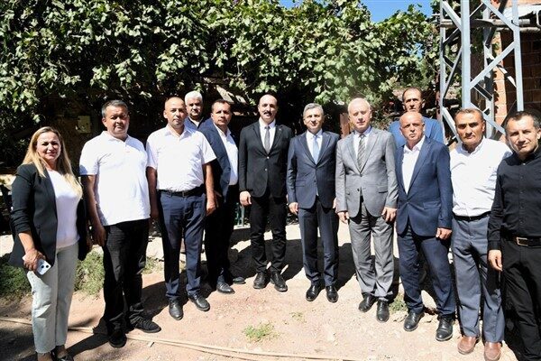 Yangından zarar gören Sinan Değirmeni’nde yürütülen restorasyon çalışmalarını yerinde inceleyen