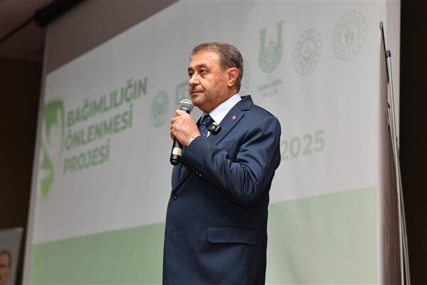 Programa Şıldak’ın yanı sıra Eyyübiye Belediye Başkanı Mehmet Kuş, İl