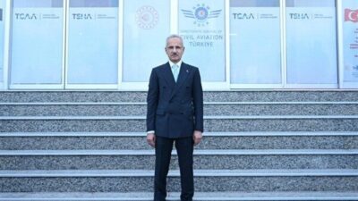 Ulaştırma ve Altyapı Bakanı Abdulkadir Uraloğlu, AK Parti Burdur İl Başkanlığını